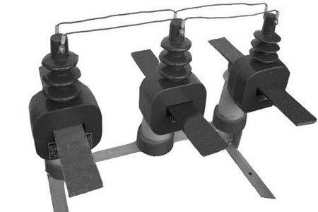 哪些因素会导致20KV电流互感器出现误差？